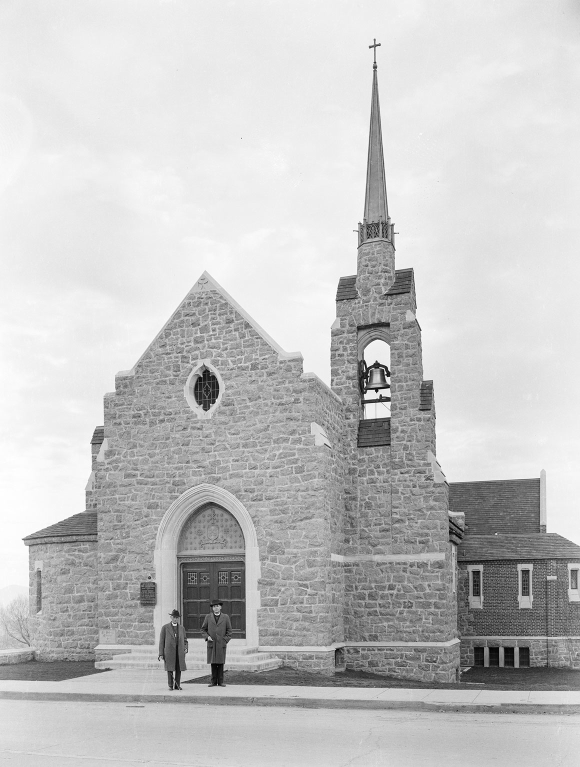 Rector Henry David Daniels and Bishop William Faber on cathedral steps, March 22, 1932. | MHS, Lot037 PO B33